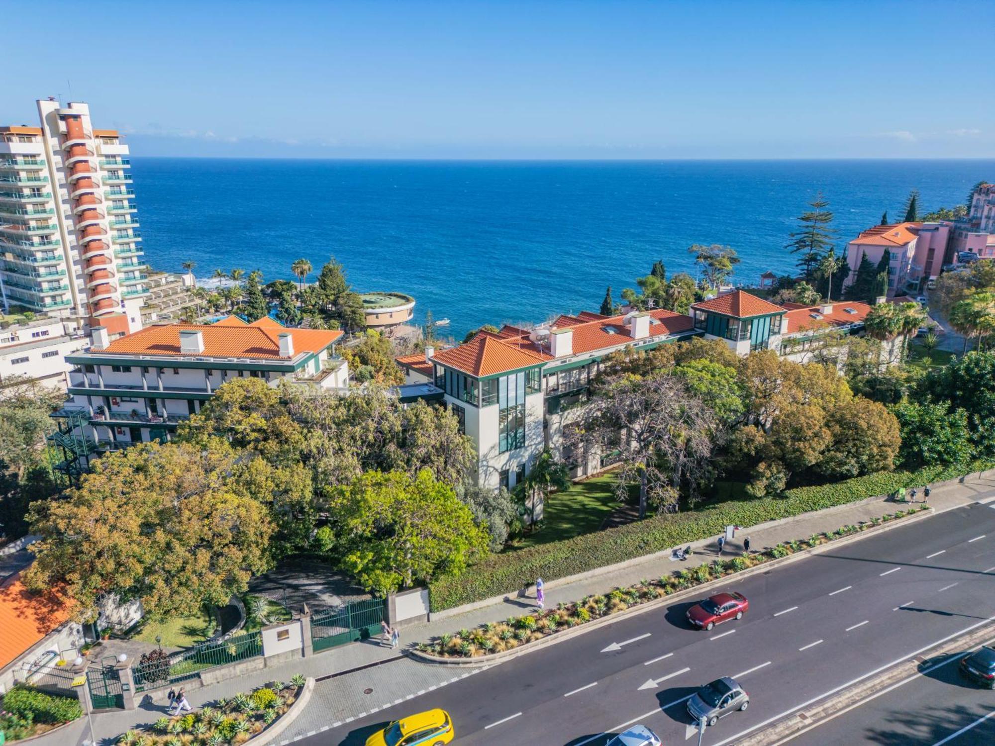 Ferienwohnung Luxury Oceanfront At Reid'S Gardens Funchal  Exterior foto